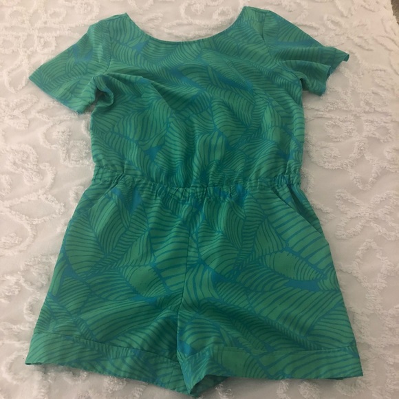 LOFT Dresses & Skirts - GUC palm leaf romper